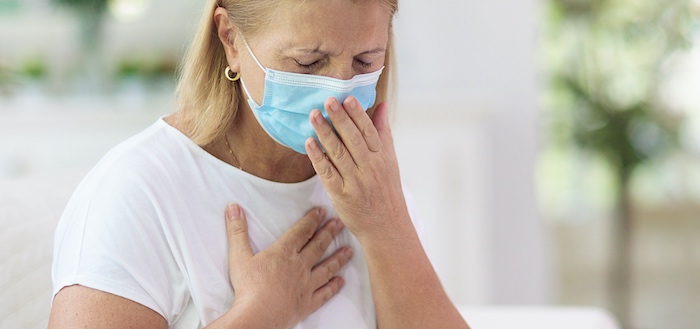 A dry cough can be an early sign of pleural mesothelioma.